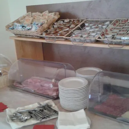 Bar Ristorante Rama * マルチェージネ